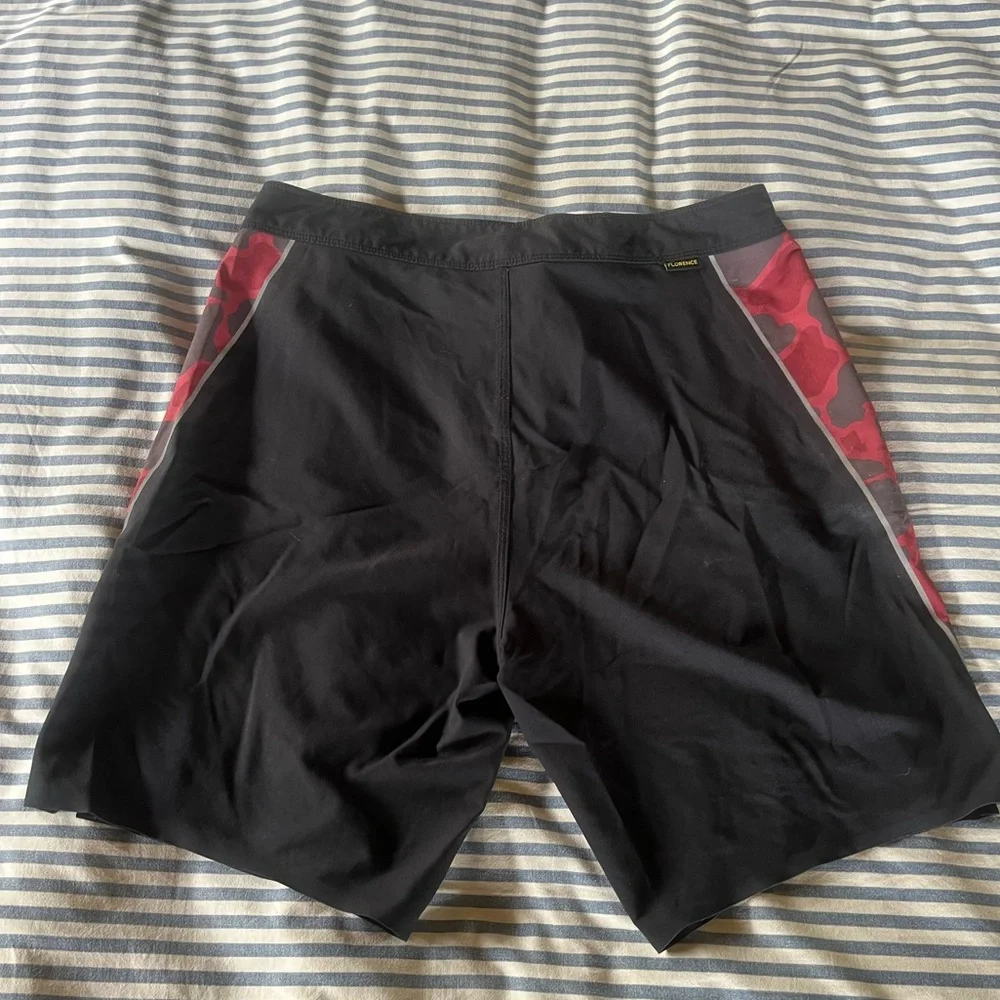 Florence Board Shorts size 32